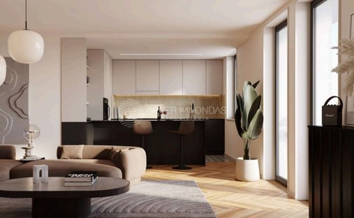 Apartment in Cedofeita, Santo Ildefonso, Se, Miragaia, Sao Nicolau e Vitoria, Porto District, Portugal 1