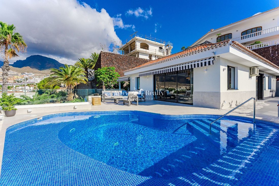 Villa in Costa Adeje, Adeje, Canary Islands 3 - 16848715