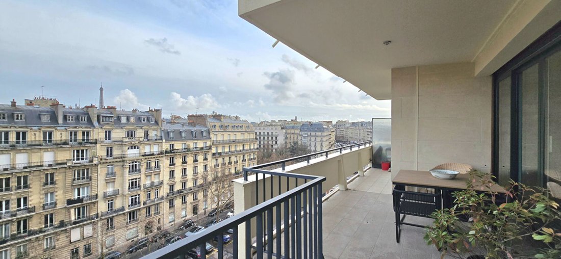 Apartment in Clignancourt-Jules Joffrin, Paris 18e Arrondissement, Paris 1 - 16847652