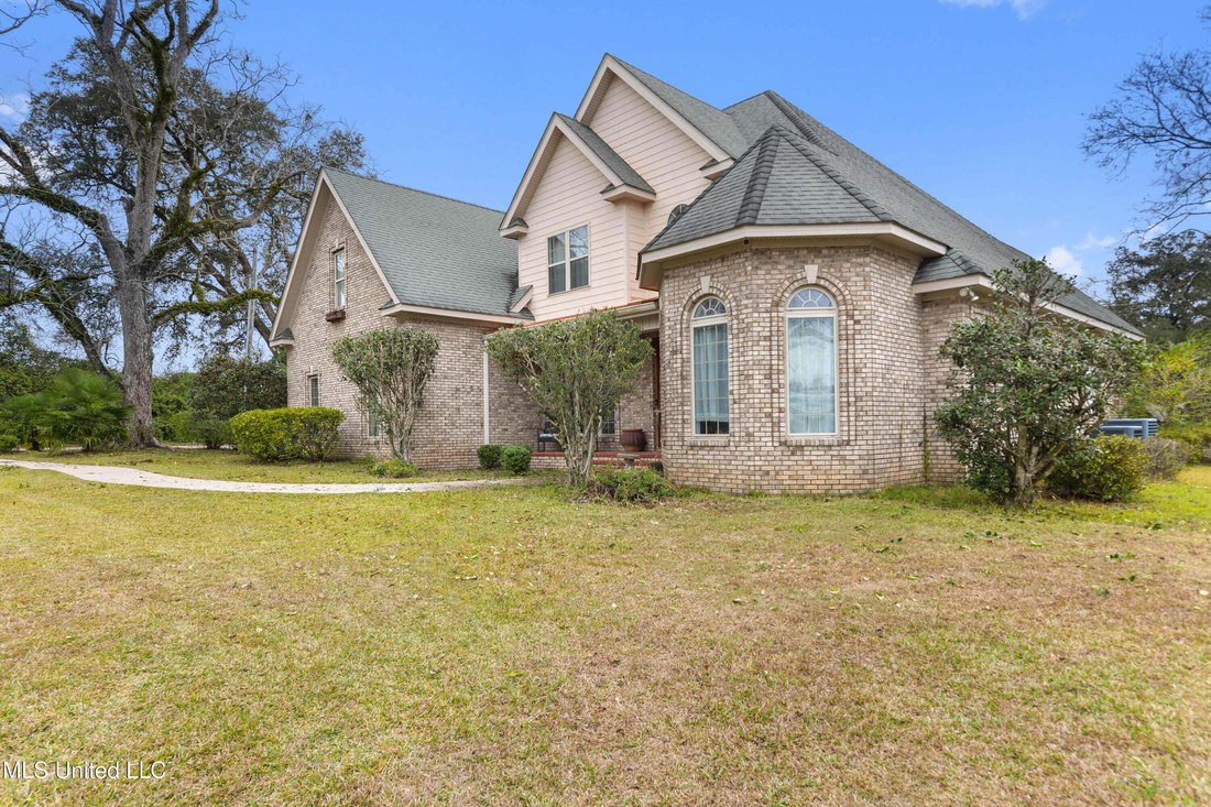 House in Lucedale, Mississippi, United States 2 - 16845206