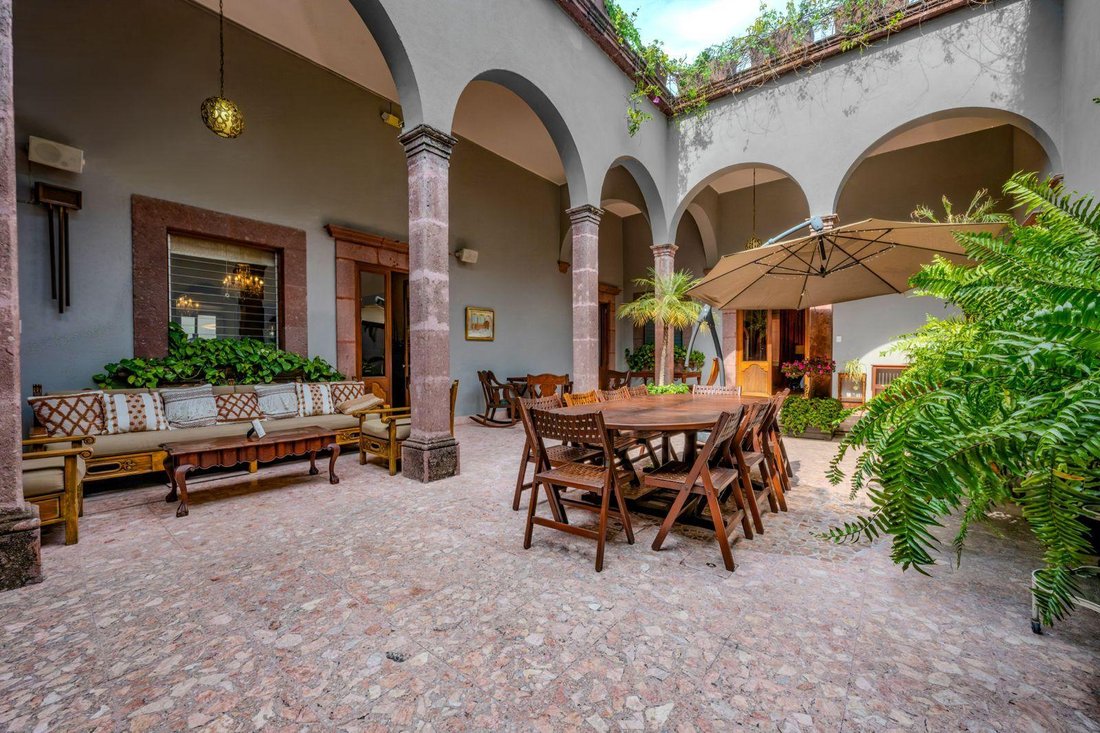 Townhouse in San Miguel de Allende, Guanajuato, Mexico 4 - 16850098