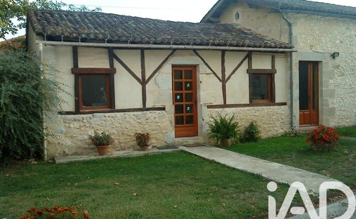 House in Bonneville-et-Saint-Avit-de-Fumadieres, Nouvelle-Aquitaine, France 1