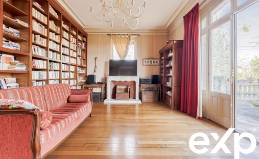 Castle for Sale in Meaux, Île-de-France, France