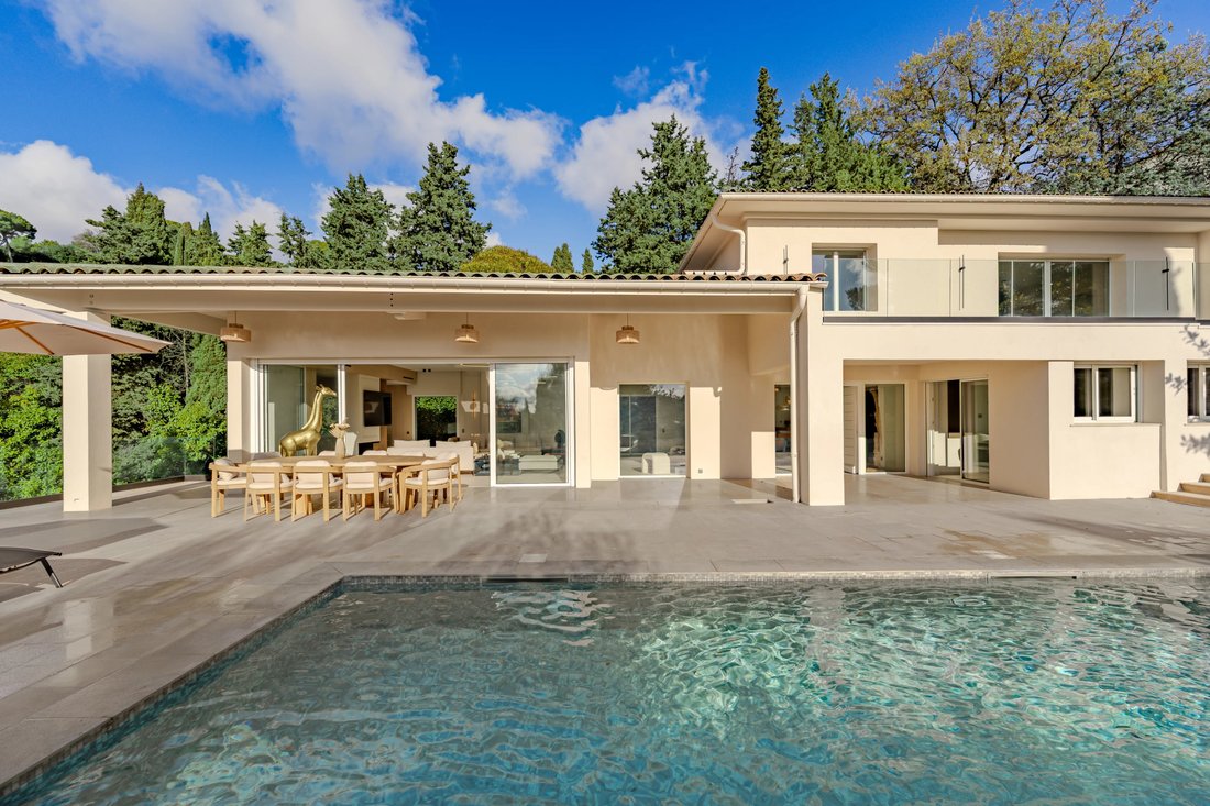 Villa in Mougins, Provence-Alpes-Côte d'Azur, France 2 - 16844558