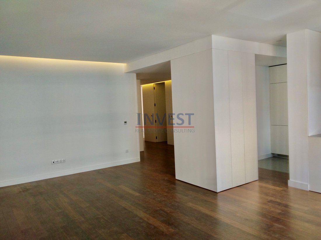 Apartment in Cedofeita, Santo Ildefonso, Se, Miragaia, Sao Nicolau e Vitoria, Porto District, Portugal 2 - 14086114