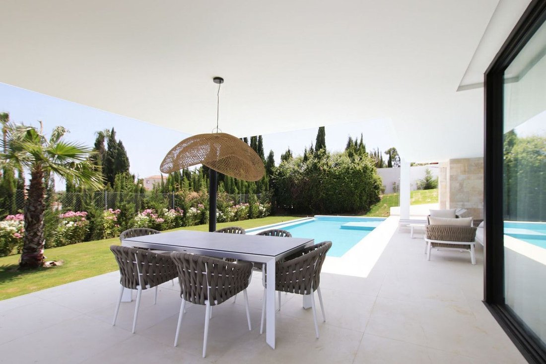Villa a Estepona, Andalusia, Spagna 5 - 16851479