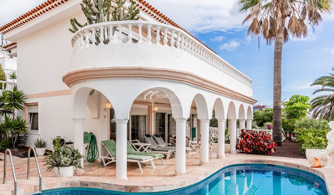 Villa in Arona, Canary Islands, Spain 1 - 16848767