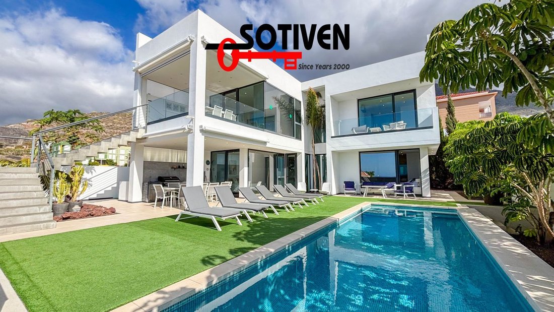 Villa in Costa Adeje, Adeje, Canary Islands 2 - 16851193