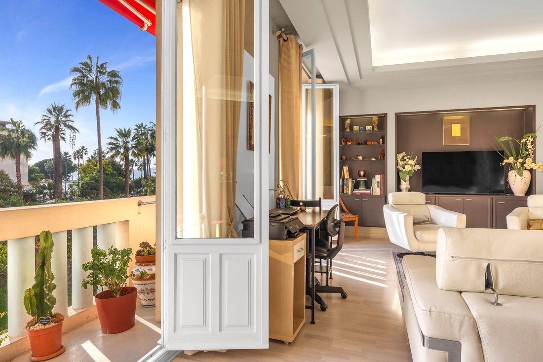 Apartment in Montfleury, Cannes, France 3 - 16844674