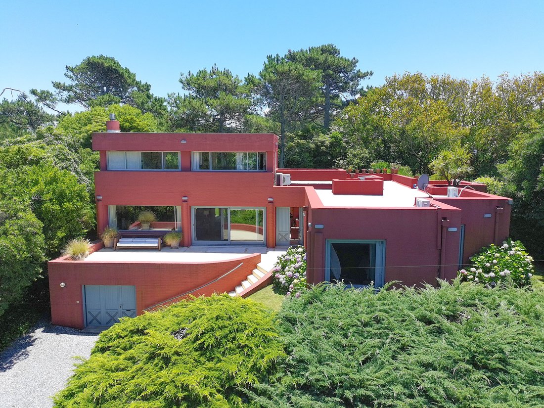 House in Punta del Este, Maldonado Department, Uruguay 1 - 16850847