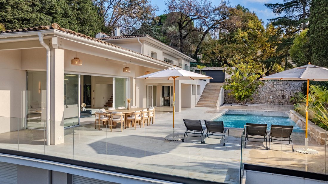 Villa in Mougins, Provence-Alpes-Côte d'Azur, France 1 - 16844558