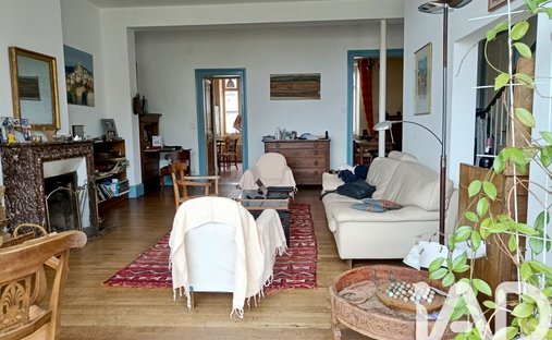 Castle for Sale in Couzeix, Nouvelle-Aquitaine, France