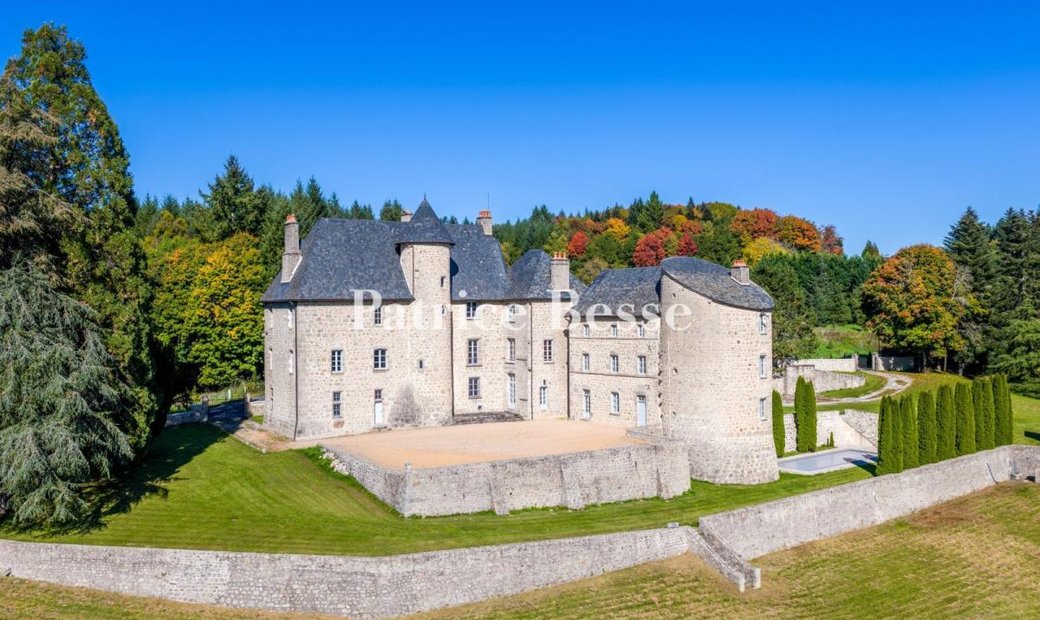 A Restored 15th Century Château, With Outbuildings And Ponds, Set In 73 Hectares, Including