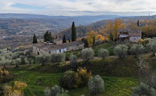 Castle for Sale in San Casciano In Val di Pesa, Tuscany, Italy