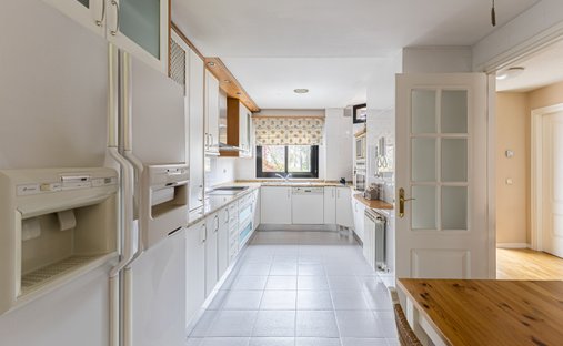 Castle for Sale in Hortaleza, Madrid, Spain