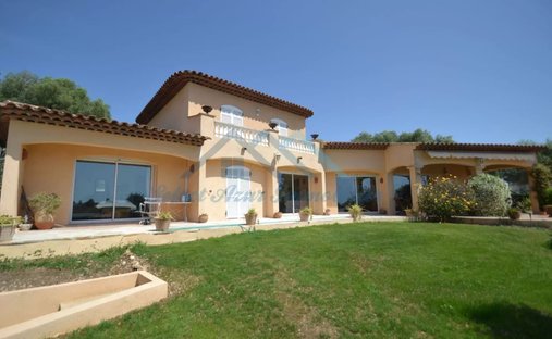 Villa in Fontmerle, Antibes, France 1