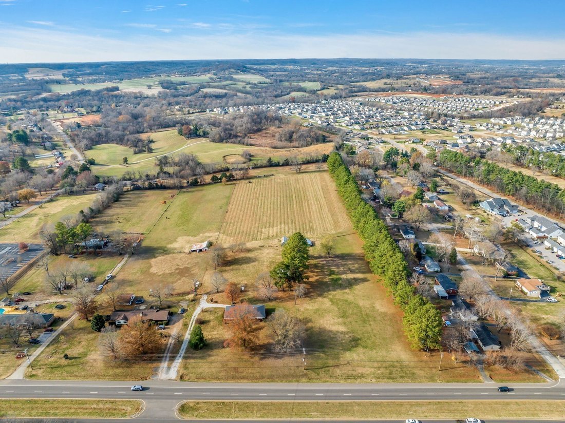 Land in Columbia, Tennessee, United States 4 - 16849484