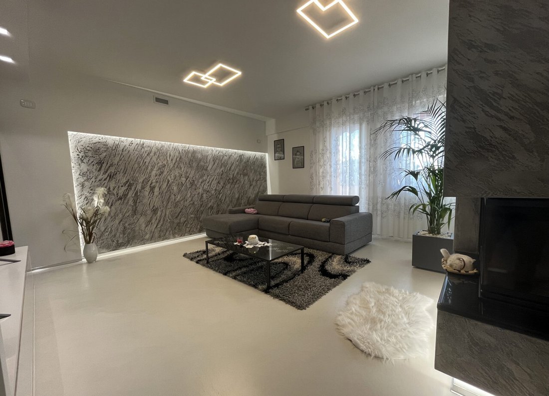 Apartment in Rovigo Est, Rovigo, Veneto 3 - 16846724