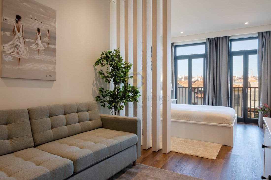 Apartment in Cedofeita, Santo Ildefonso, Se, Miragaia, Sao Nicolau e Vitoria, Porto District, Portugal 1 - 14806103