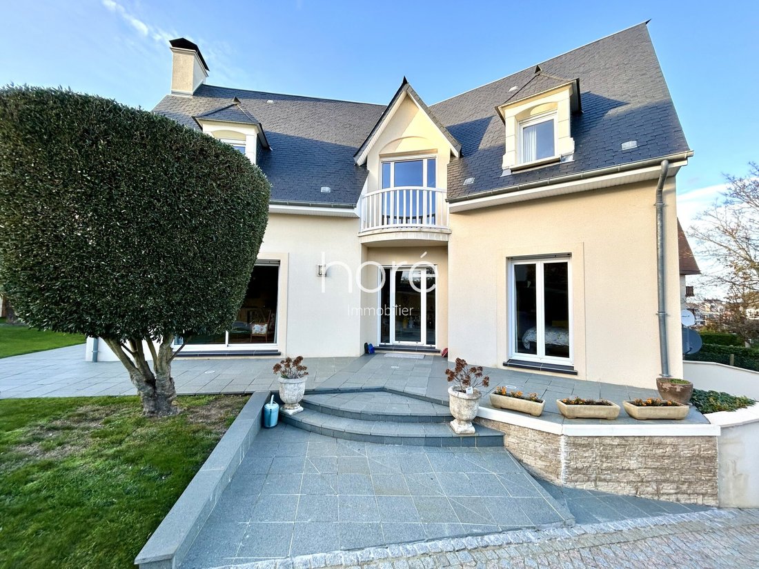 House in Houlgate, Normandy, France 1 - 16847175