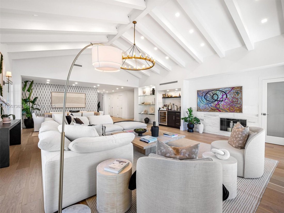 Condo in Miami Beach, Florida, United States 5 - 16639084