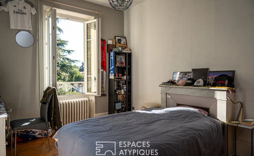Castle for Sale in Valence, Auvergne-Rhône-Alpes, France