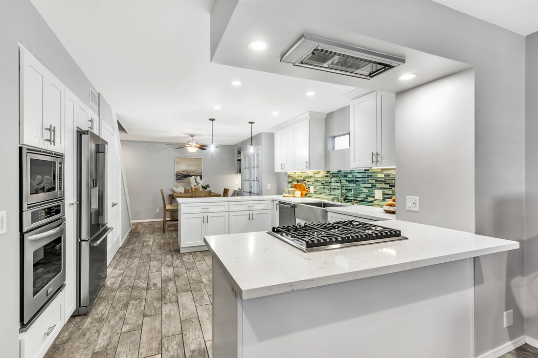Coronado, California, United States 4 - 16851097