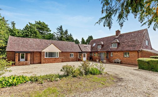 House in Drewsteignton, England 1