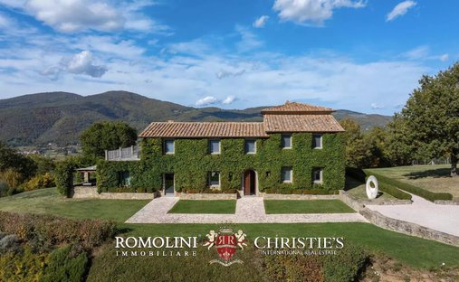 Castle For Sale In Umbria, Trasimeno Lake