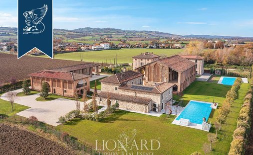 Villa in Agazzano, Emilia-Romagna, Italien 1