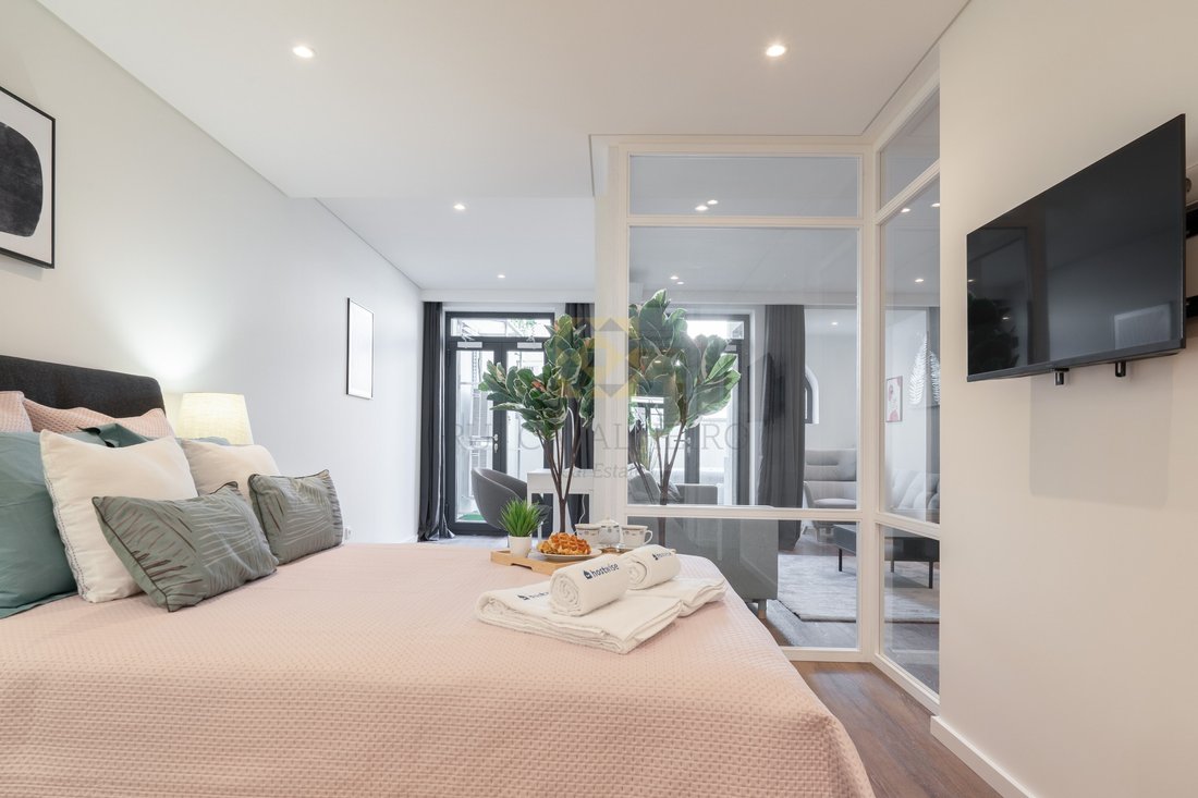 Apartment in Cedofeita, Santo Ildefonso, Se, Miragaia, Sao Nicolau e Vitoria, Porto District, Portugal 2 - 14806103