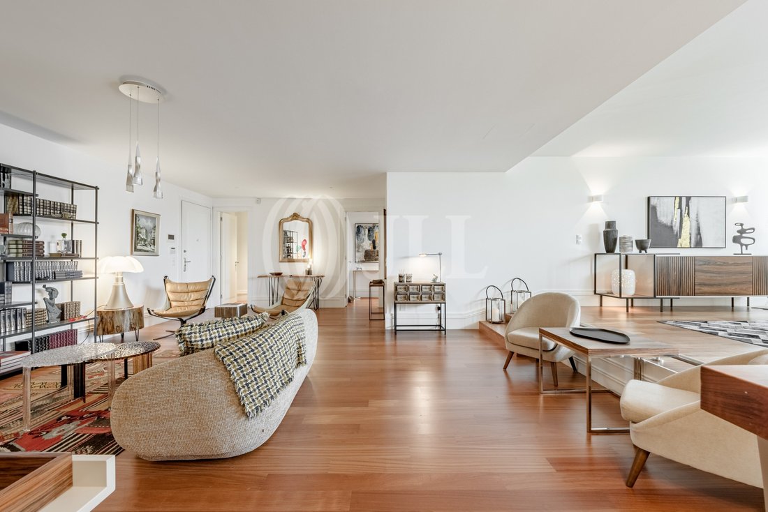 Apartment in Cedofeita, Santo Ildefonso, Se, Miragaia, Sao Nicolau e Vitoria, Porto District, Portugal 1 - 15734478