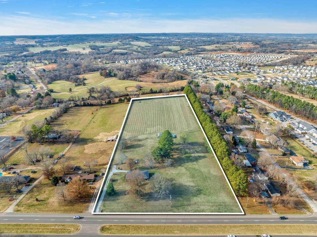 Land in Columbia, Tennessee, United States 2 - 16849484