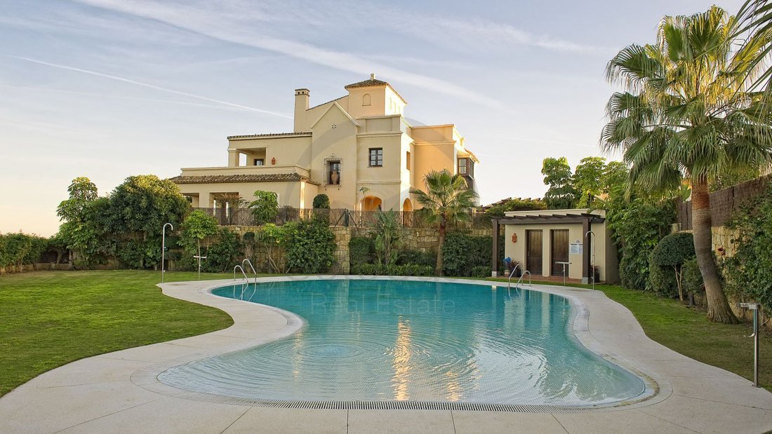 Chalet in Sotogrande, San Roque, Andalusia 2 - 16851332