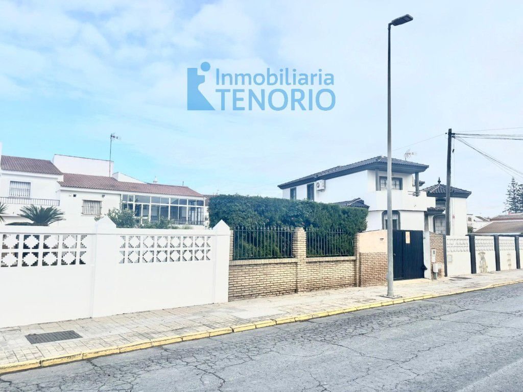 Chalet in Lepe, Andalusia, Spain 3 - 16851130