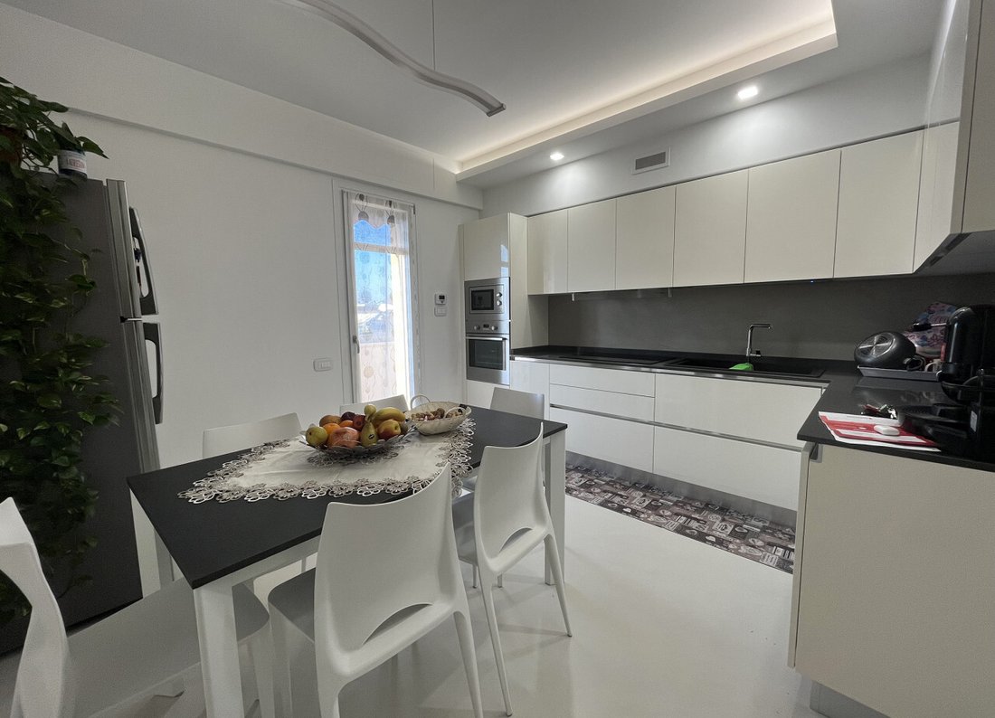 Apartment in Rovigo Est, Rovigo, Veneto 2 - 16846724