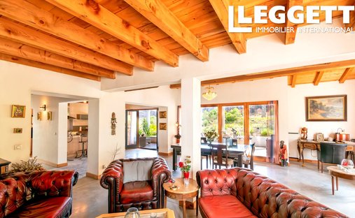 Occitanie Exceptional Property Of Approximately 307 Hectares