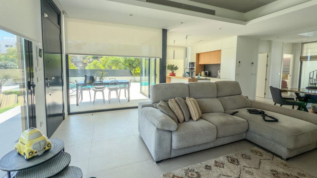 Chalet in Finestrat, Valencian Community, Spain 3 - 16851102