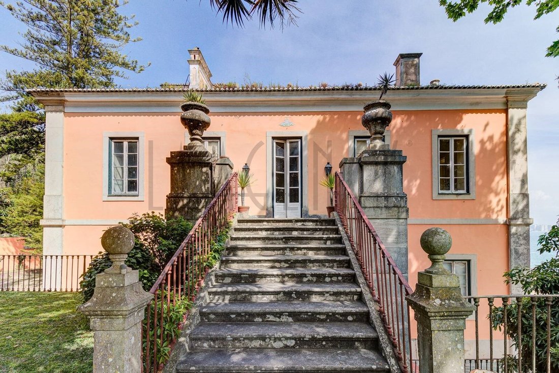 Chateau in Sao Domingos de Rana, Lisbon, Portugal 3 - 16216749