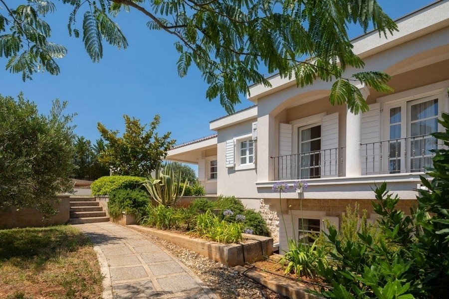 Villa in Vodice, Sibenik-Knin County, Croatia 2 - 16849034