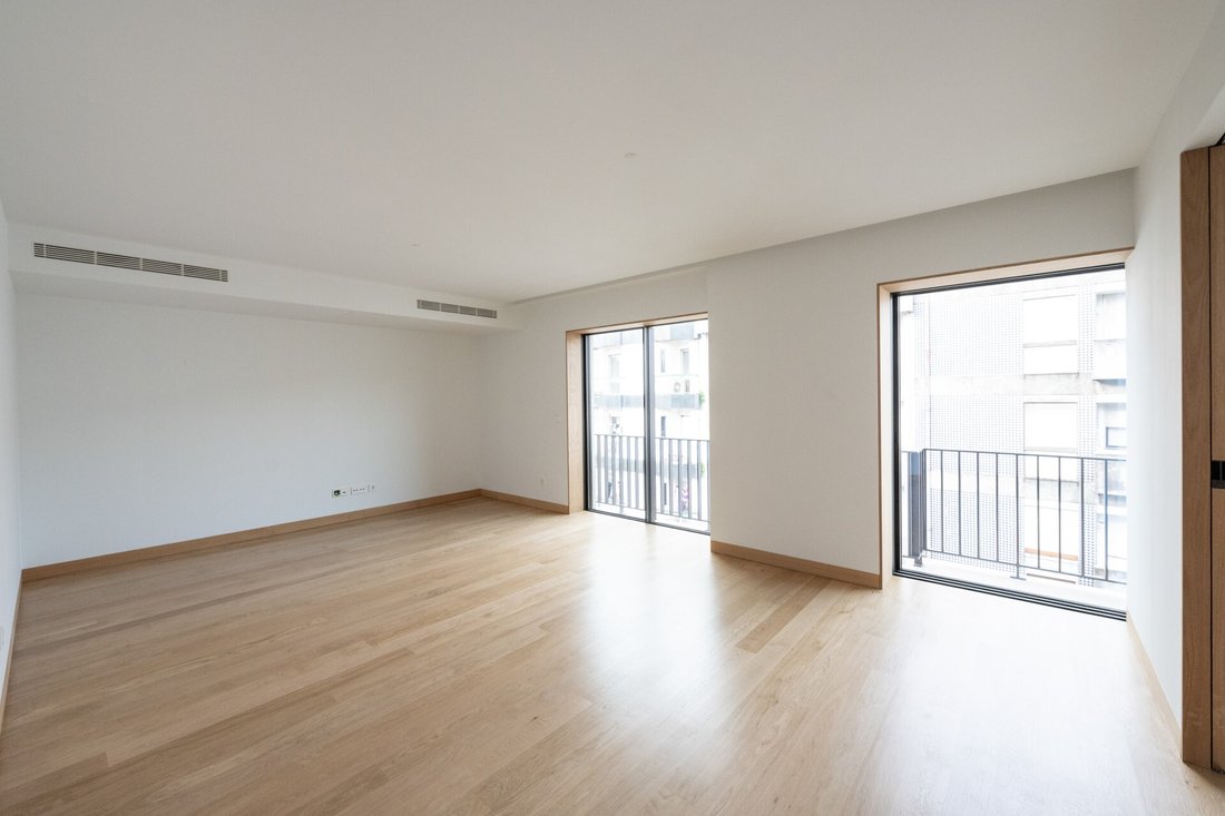 Apartment in Cedofeita, Santo Ildefonso, Se, Miragaia, Sao Nicolau e Vitoria, Porto District, Portugal 5 - 14186656