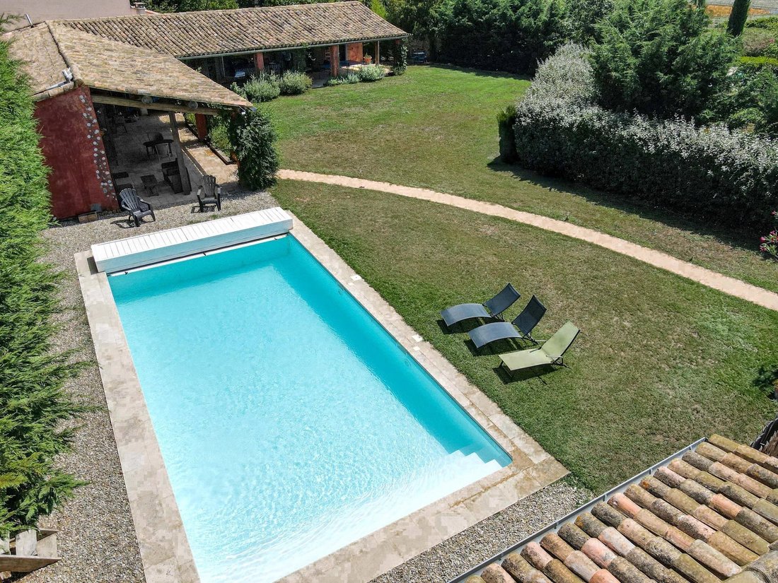 Estate in Uzès, Occitania, France 4 - 16845002