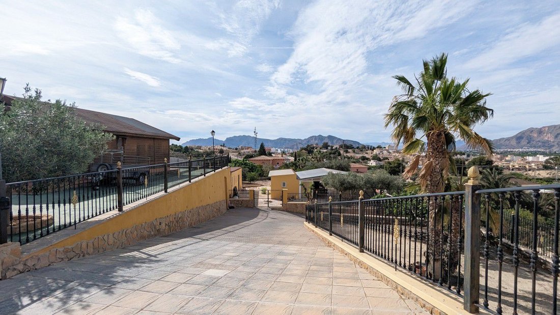 Chalet in Bigastro, Valencian Community, Spain 4 - 16851187