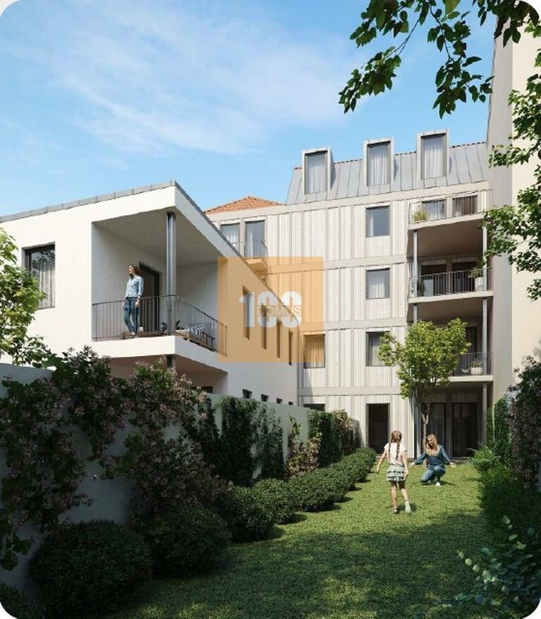 Apartment in Cedofeita, Santo Ildefonso, Se, Miragaia, Sao Nicolau e Vitoria, Porto District, Portugal 2 - 16845409