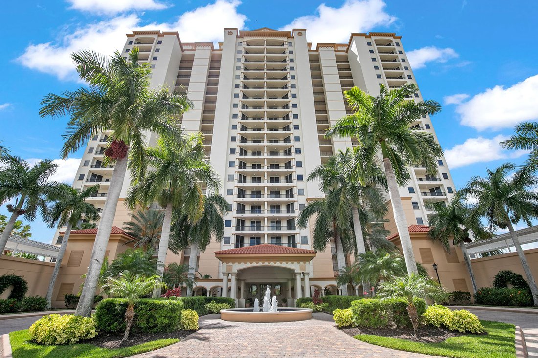 Condo in Naples, Florida, United States 3 - 16851074