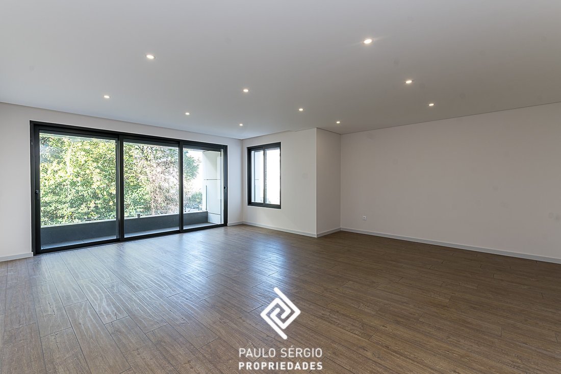 Apartment in Cedofeita, Santo Ildefonso, Se, Miragaia, Sao Nicolau e Vitoria, Porto District, Portugal 2 - 13766204