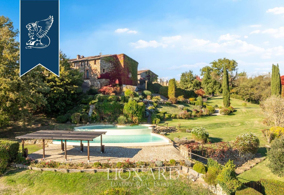 Villa in Chiusdino, Tuscany, Italy 1 - 16846390