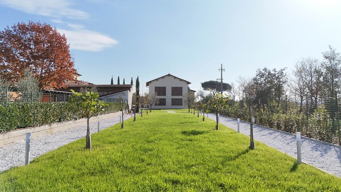 Capalle-La Villa-Esselunga, Campi Bisenzio, Tuscany 2 - 16850133