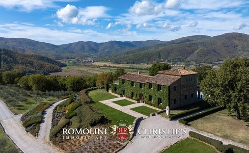 Castle For Sale In Umbria, Trasimeno Lake