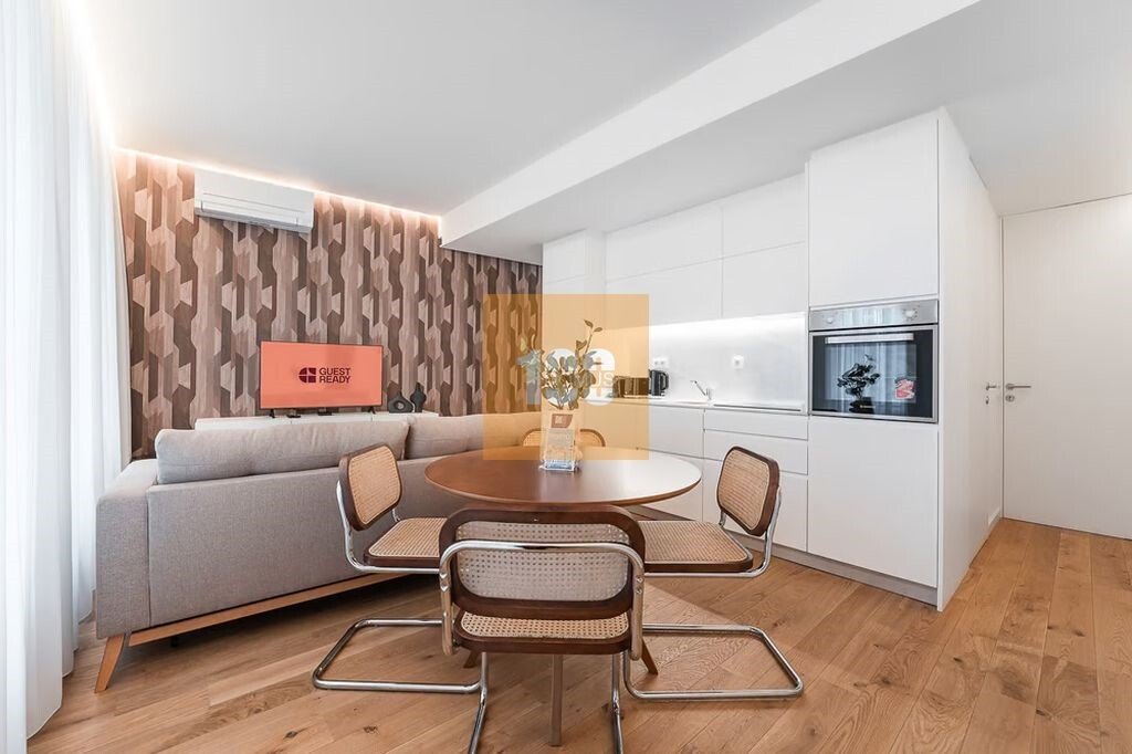 Apartment in Cedofeita, Santo Ildefonso, Se, Miragaia, Sao Nicolau e Vitoria, Porto District, Portugal 2 - 16845320
